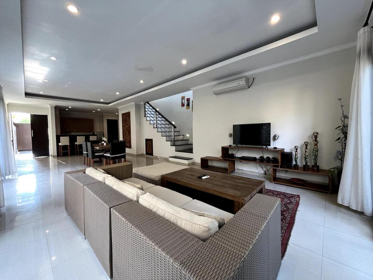 White Lotus By Miel Villa Seminyak (Bali)
