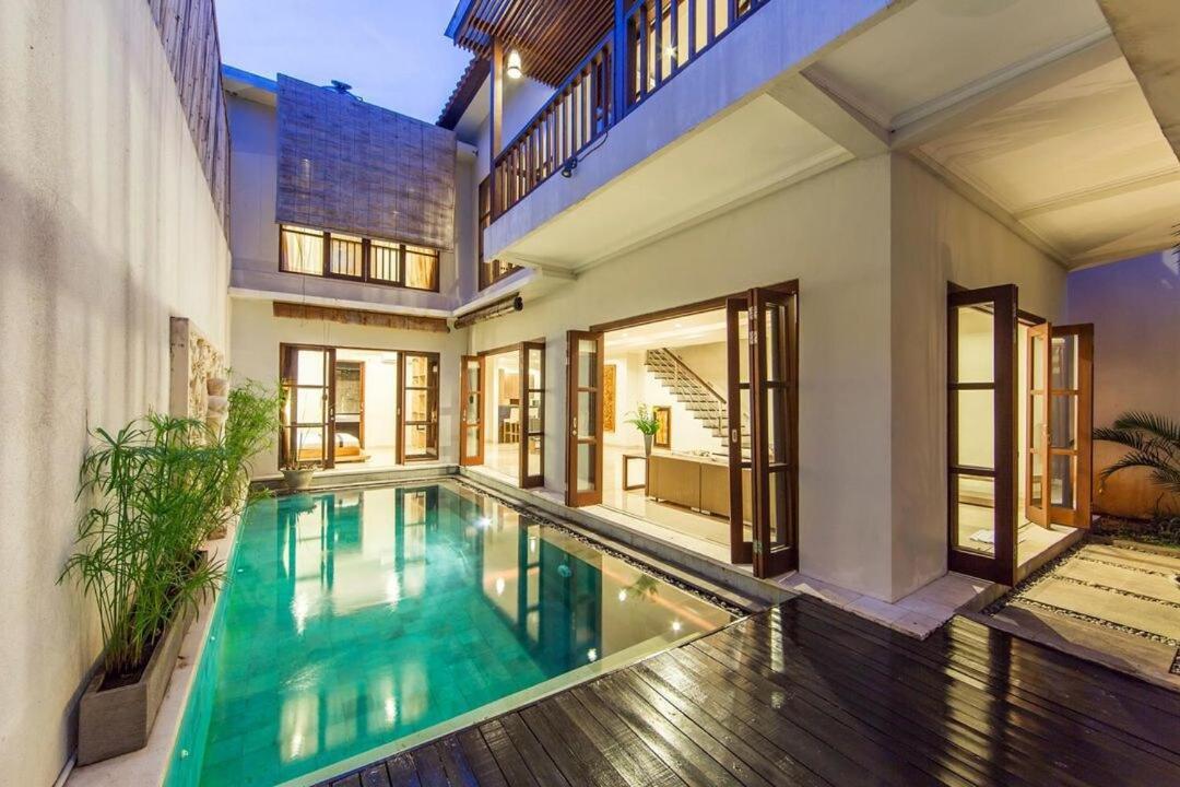 Villa White Lotus By Miel Seminyak (Bali)